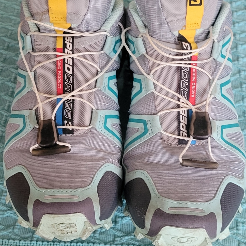 Salomon women's speedcross 3 trail running sneakers, mint and gray, size 9.5